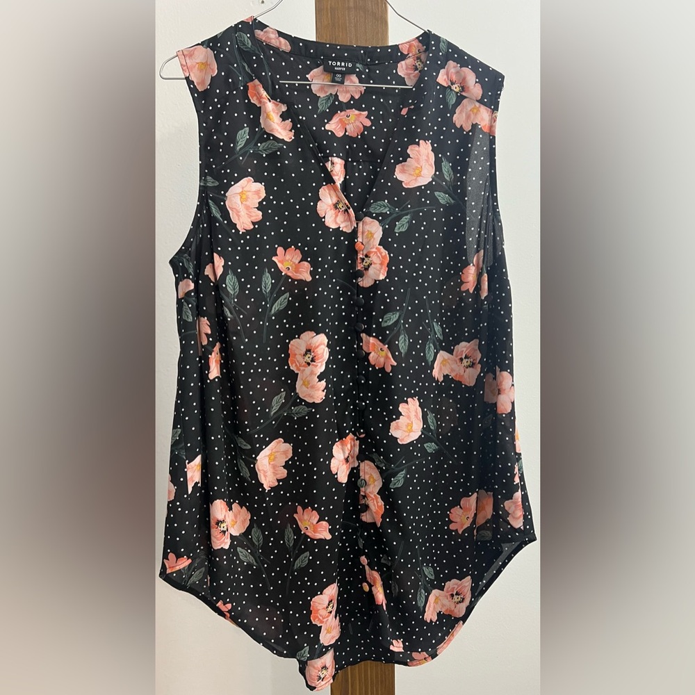 Torrid Black and Pink Asymmetrical‎ Blouse